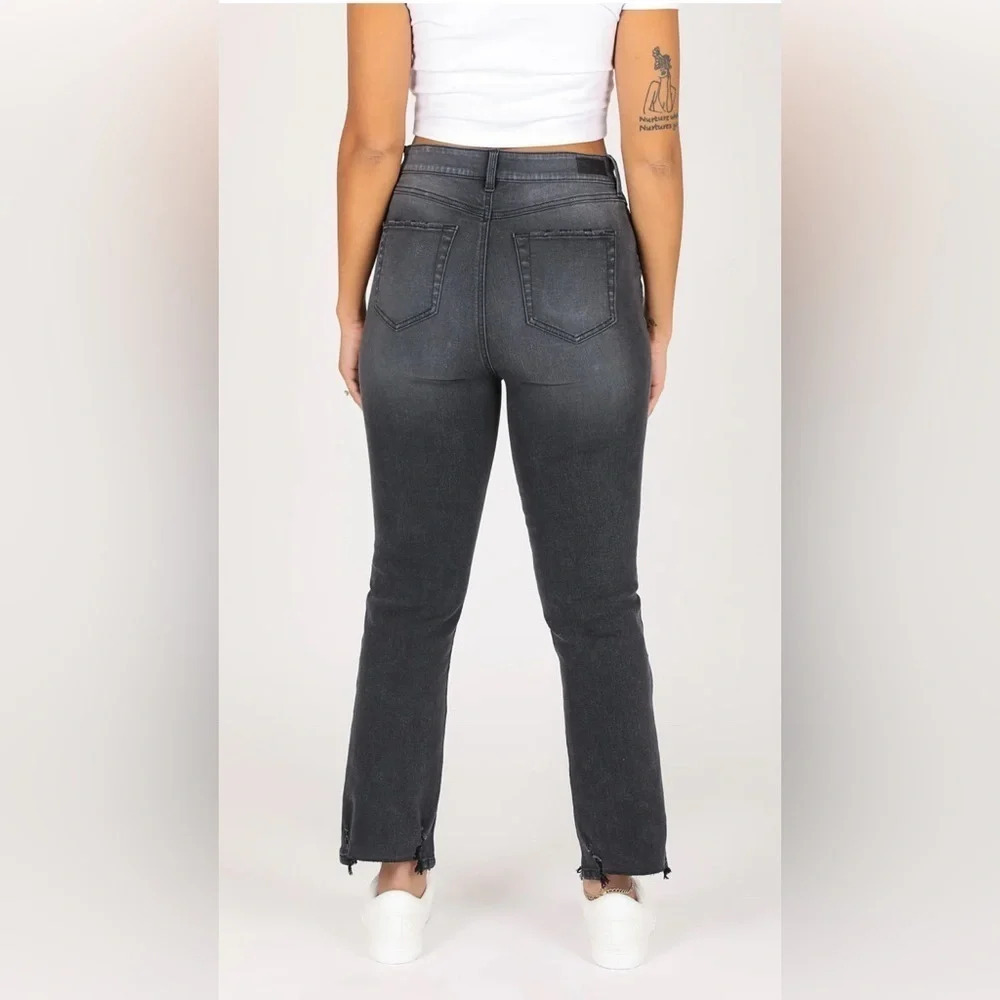 Sound Style Faded Black Straight Crop Jean - Picture 3 of 14